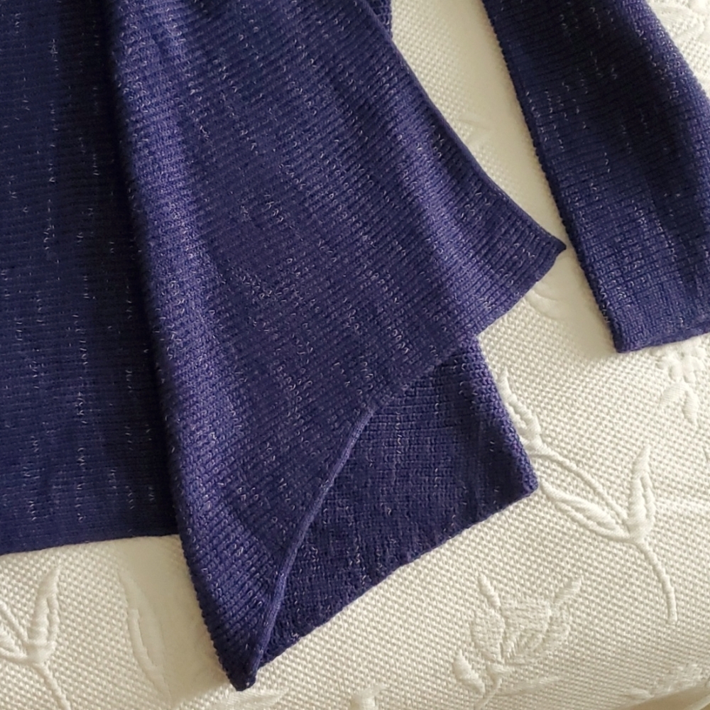 Sweater - Picture 2 of 3